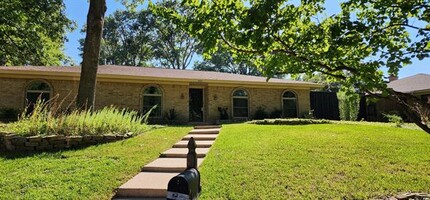 Building Photo - 3408 Greenbriar Ln