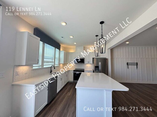 Building Photo - 119 Lennei Ln