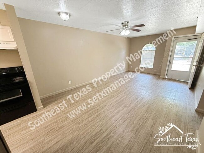 Building Photo - 782 Pinchback Rd