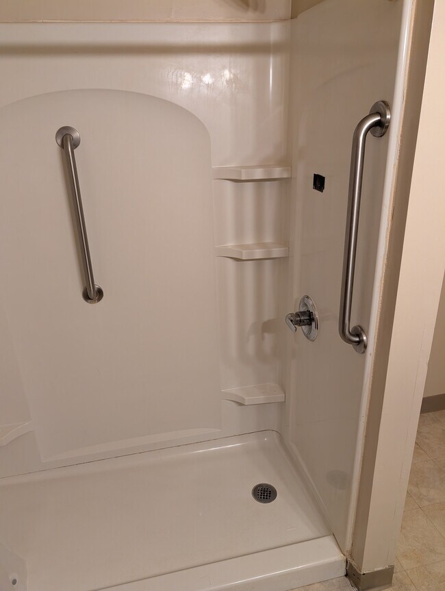 Foto del edificio - 401 W Walnut St