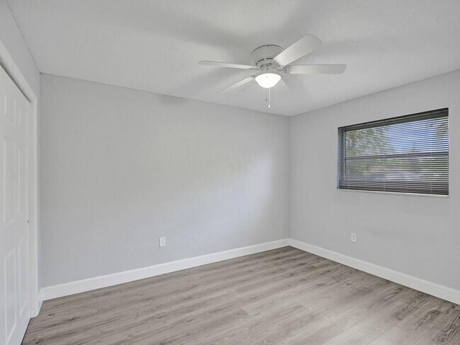 Foto del edificio - 8113 NW 92nd Terrace