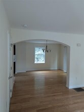 Building Photo - 126 Nethermont Ave