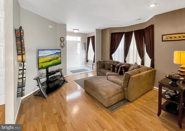 Building Photo - 62 Shelley Cir