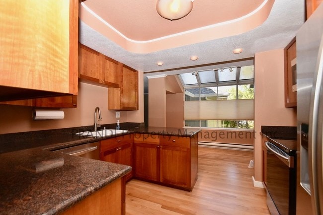 Building Photo - 125 Spinnaker Point Dr