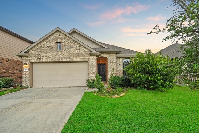 Building Photo - 27910 Augusta View Dr