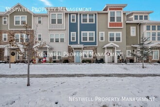 Building Photo - 637 E 380 N