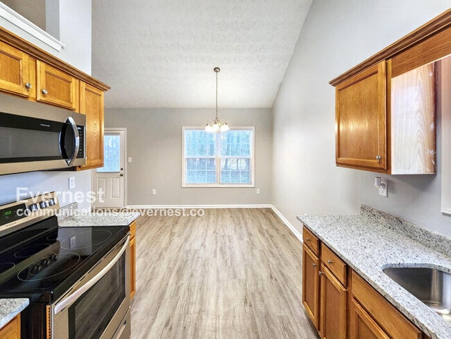 Foto del edificio - 325 Bridgeport Ln