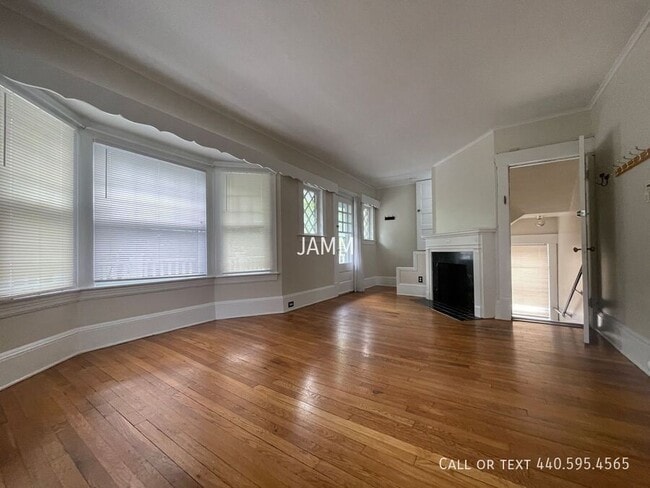 Foto del edificio - 1424 Larchmont Ave