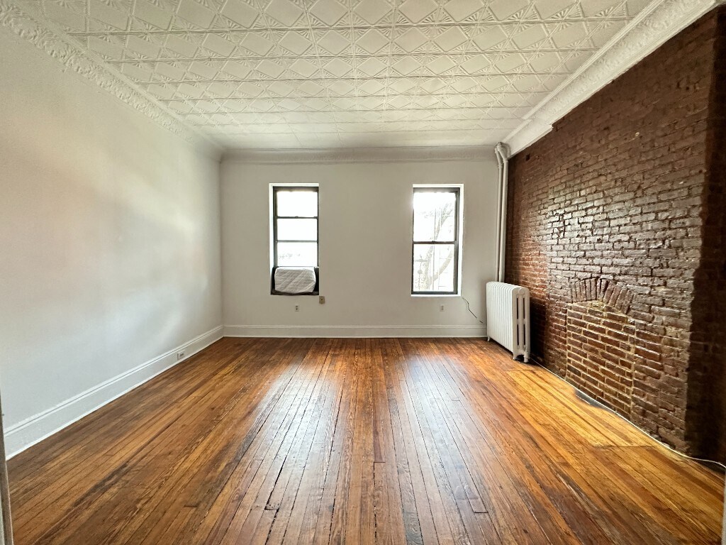 351 Van Brunt St Unit 2F, Brooklyn, NY 11231 Room for Rent in
