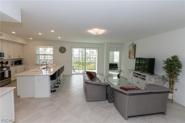 Foto del edificio - 16572 Kingwood Ln