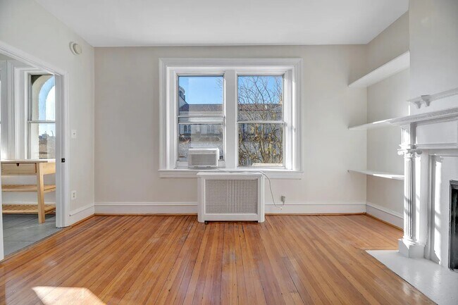 Foto del edificio - 1519 Park Rd NW