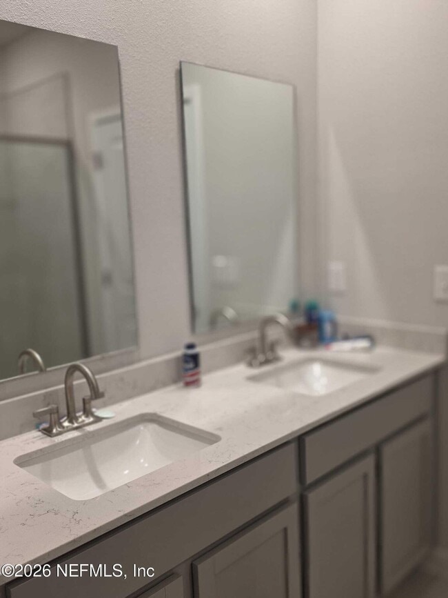 Building Photo - 14884 Praline Ct