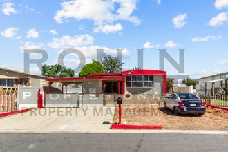 Building Photo - 2968 Parkway Dr
