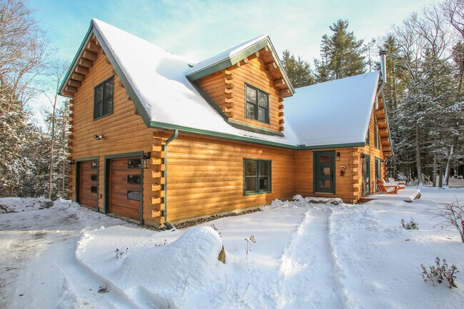 Foto del edificio - 320 Lakeshore Dr