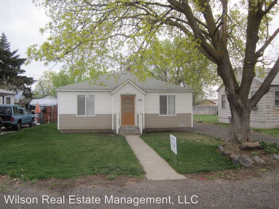 Primary Photo - 2 br, 1 bath House - 3003 S. 2nd St.