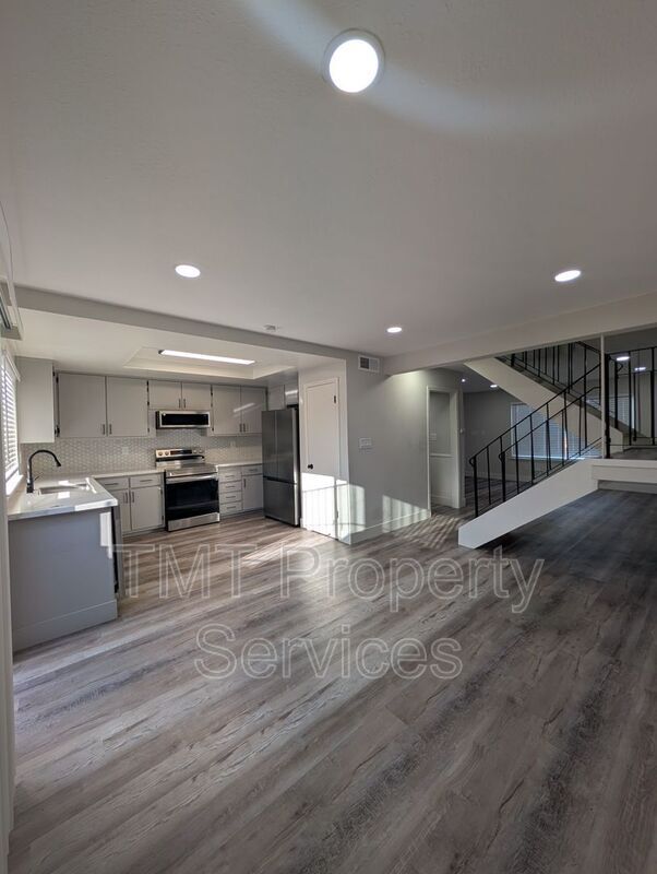 Foto del edificio - 4068 Weymouth Ln