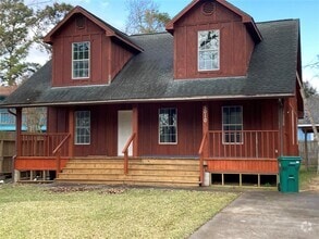 Building Photo - 5010 Elm St