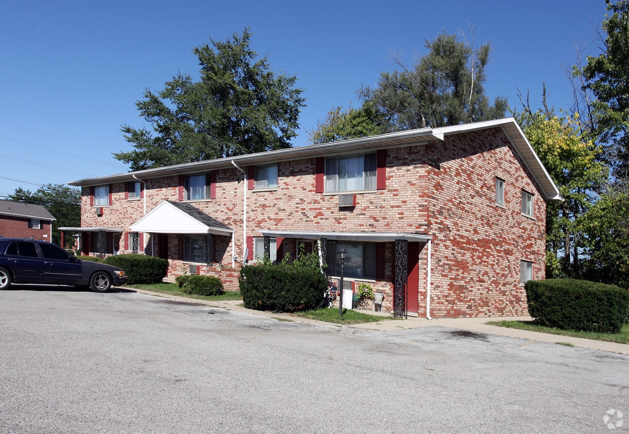 Building Photo - East Wood Apartments