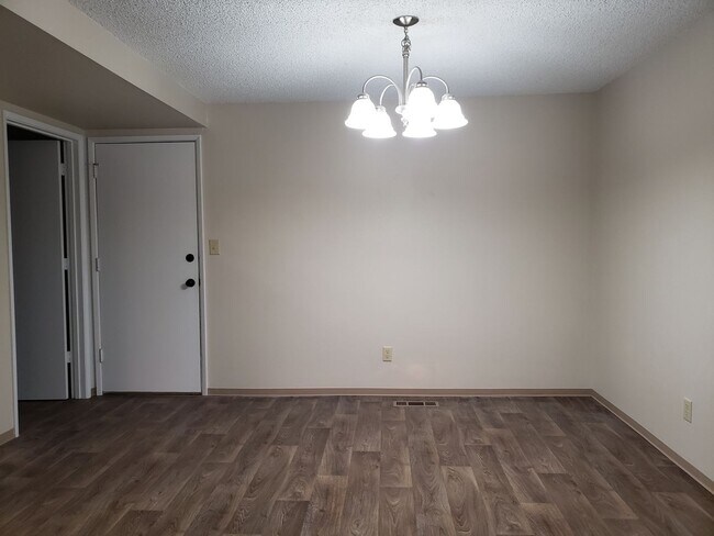 Foto del edificio - Discover your new home in North Medford!
