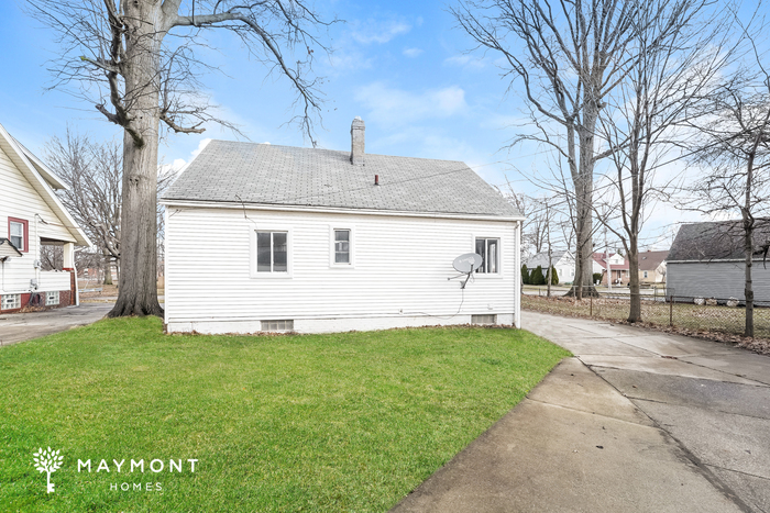 Building Photo - 4 Bedroom Home in Euclid, OH