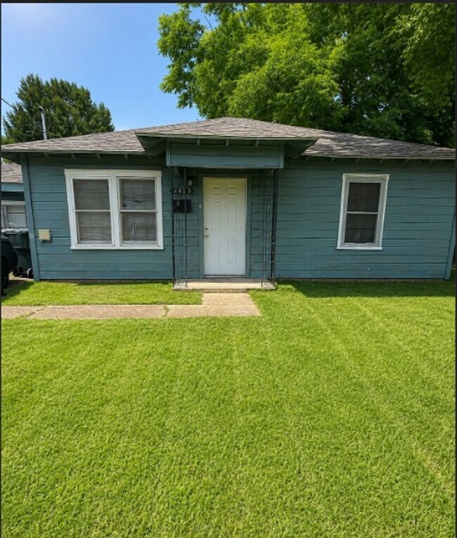 Building Photo - 4450 Dallas Ave