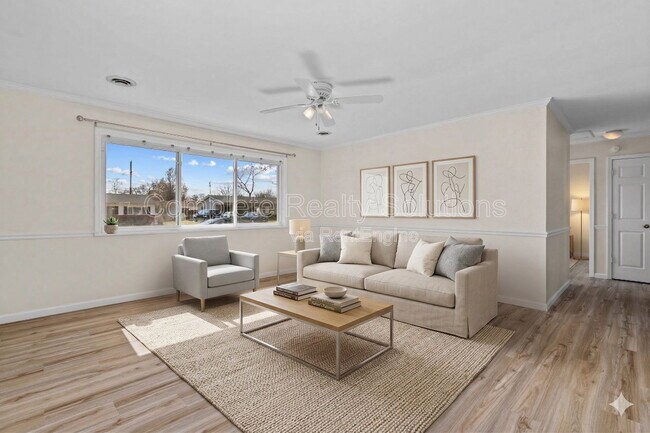 Building Photo - 1405 Flicker Dr