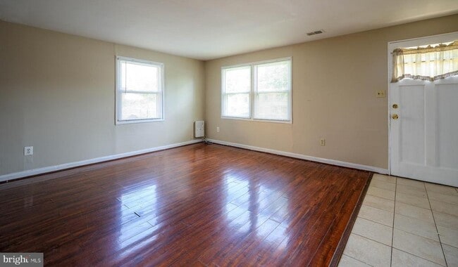 Foto del edificio - 7737 Greymont St
