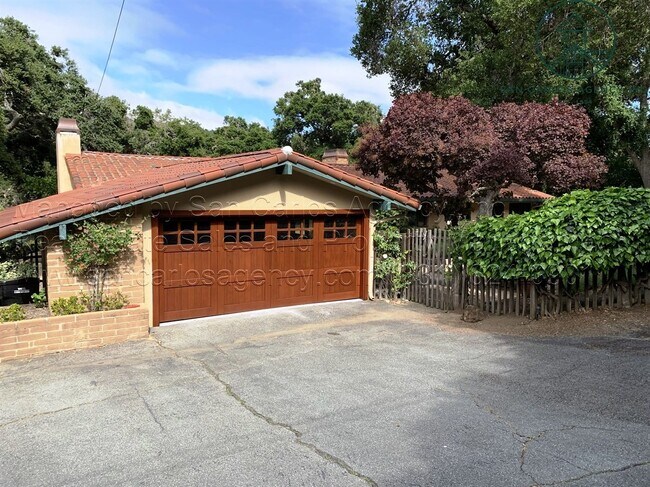 Building Photo - Updated, Sunny and Spacious 3/3 Carmel Valley Home