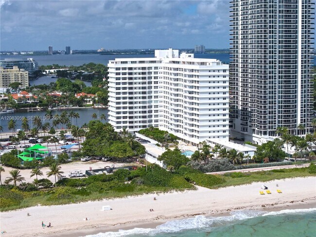 Foto del edificio - 4747 Collins Ave