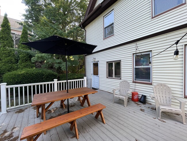 Foto del edificio - 1 Woodstock Ave