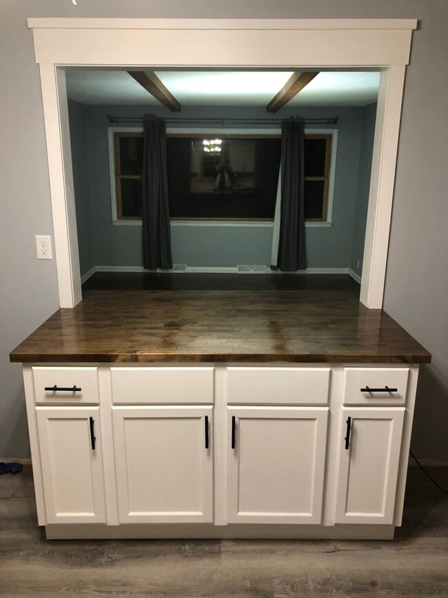 Kitchen Island looking into living room - N136W14329 Bonniwell Rd