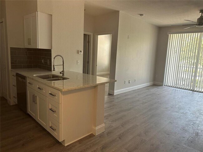 Foto del edificio - 2627 Maitland Crossing Way