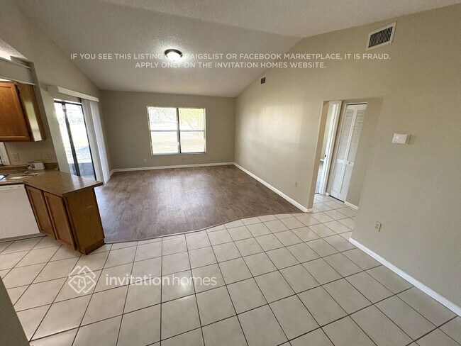 Foto del edificio - 26097 Dolman Ct