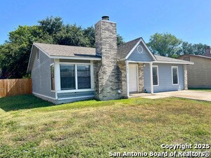 Foto del edificio - 4827 Blue Spruce Dr