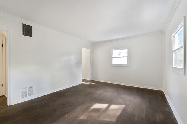 Foto del edificio - 2778 Grasmere Ave