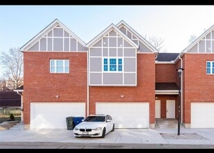 Building Photo - 5424 Delmar Ct