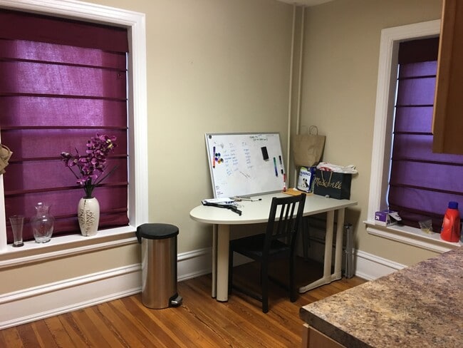 Photo - 813 Greenwood Ave Apartment