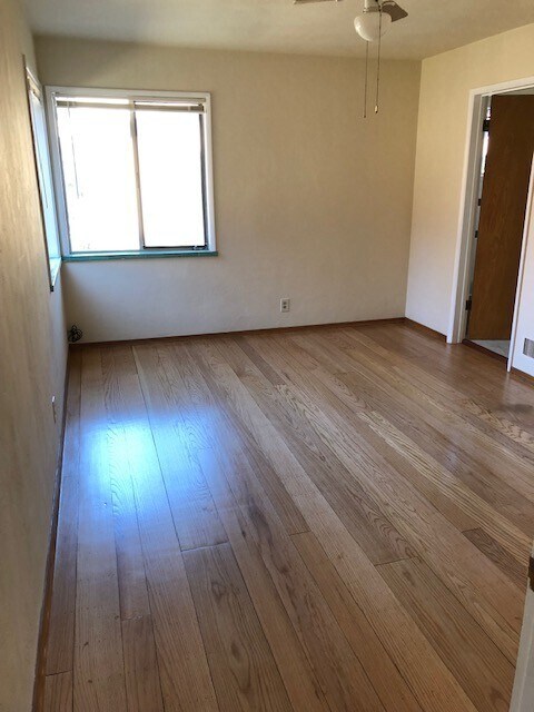 Foto del edificio - 5428B Claremont-Rental Only