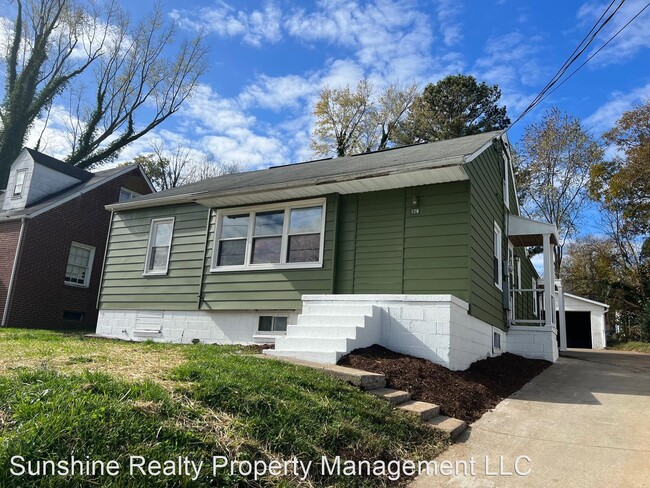 Building Photo - 4 br, 2 bath House - 130 N Graham Ave