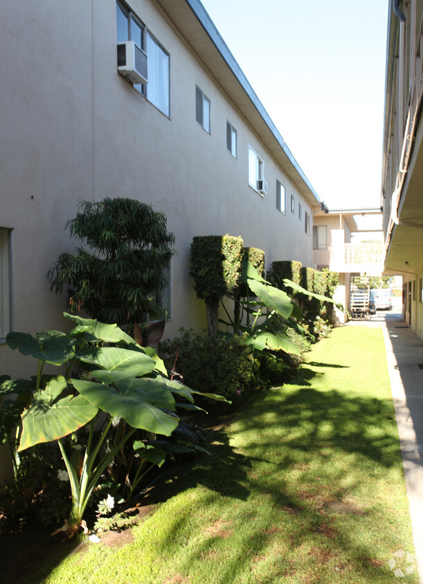 Foto del edificio - Embers Apartments