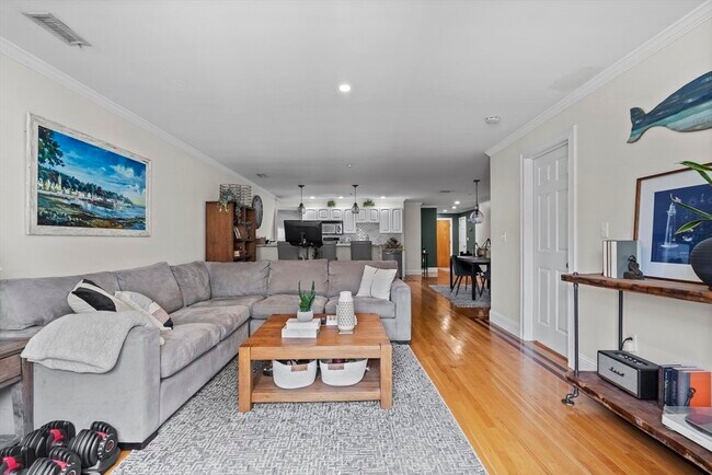 Building Photo - 39 Dorchester St