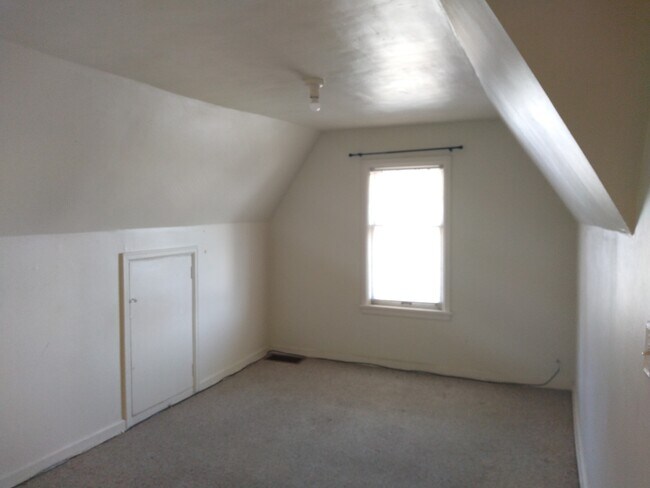 Bedroom 2 - 321 5th St