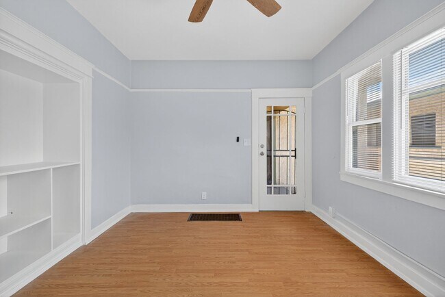 Foto del edificio - 441 Dawson Ave