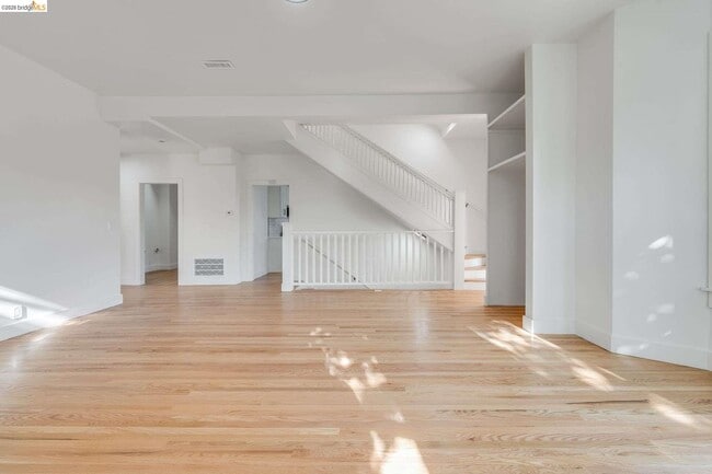 Building Photo - 1238 12th St