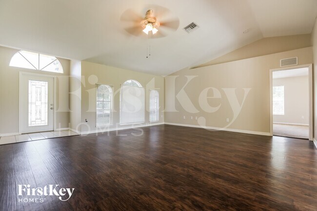 Foto del edificio - 2166 Boca Chica Ave