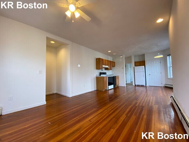 Building Photo - 55 Mansfield St