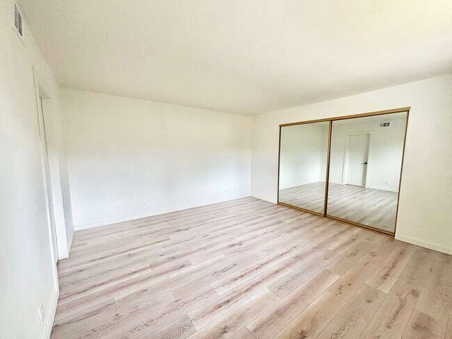 Foto del edificio - 437R | Exceptional Harbor Lights End Unit ...