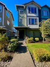 Building Photo - 13405 45th Dr SE