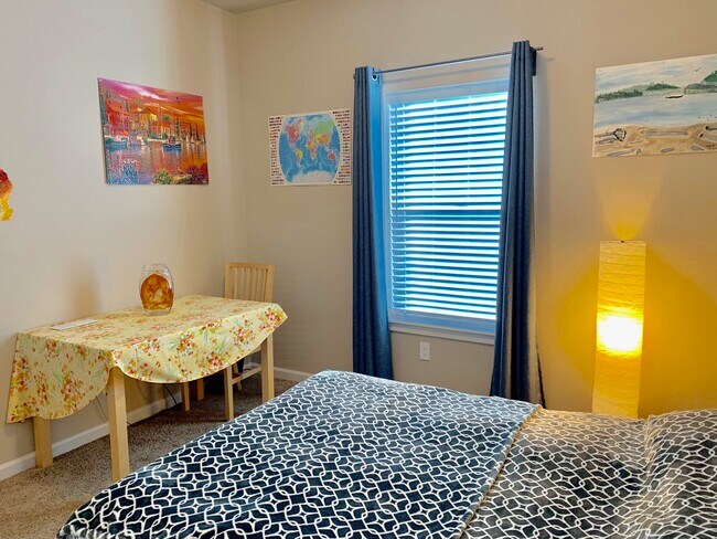 Foto del edificio - 2518 J Ave