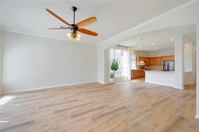 Building Photo - 2316 Village View Loop
